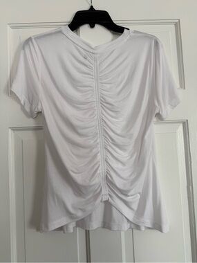NWOT White Ruched Back Short Sleeve T Shirt, Round Neck in Front, Sz M